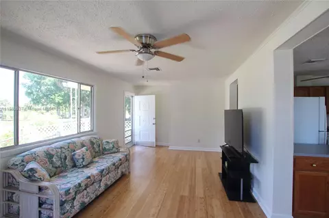Living - 1030 Cypress St, Okeechobee, FL 34974 photo 3 of 3