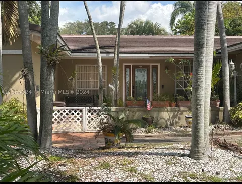 Undisclosed, Miami Lakes, FL 33014
