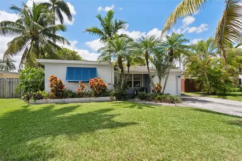 702 N 31st Rd, Hollywood, FL 33021