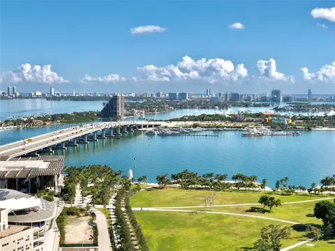 900 Biscayne Blvd #3012, Miami, FL 33132