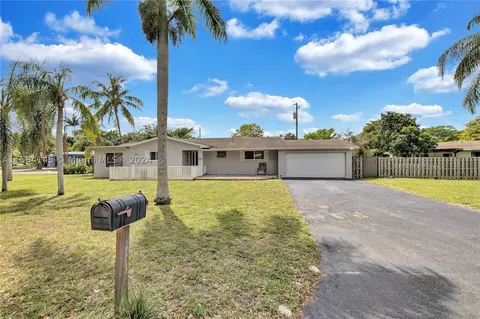 625 SW 44th Ave, Plantation, FL 33317