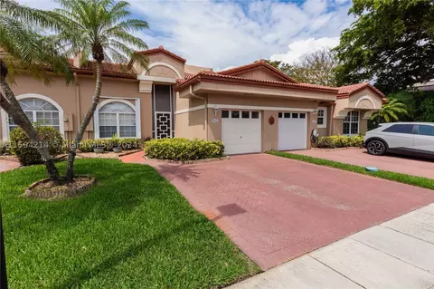 9925 Malvern Dr, Tamarac, FL 33321