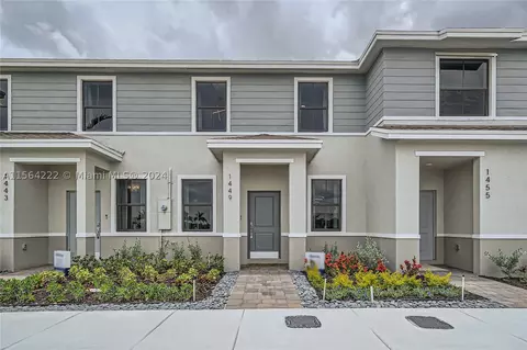 502 NE 12th St, Florida City, FL 33034