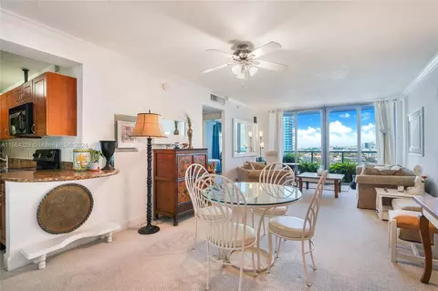 401 69th St #1111, Miami Beach, FL 33141