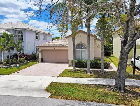 6529 Sandpiper Dr, Coconut Creek, FL 33073