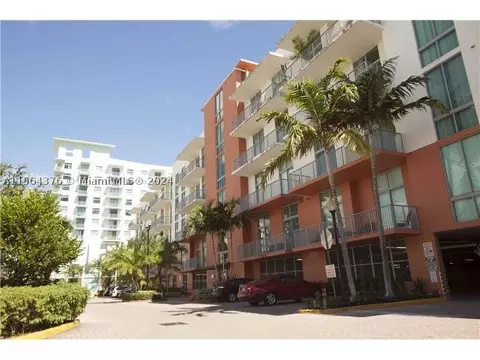 2100 Van Buren St #408, Hollywood, FL 33020