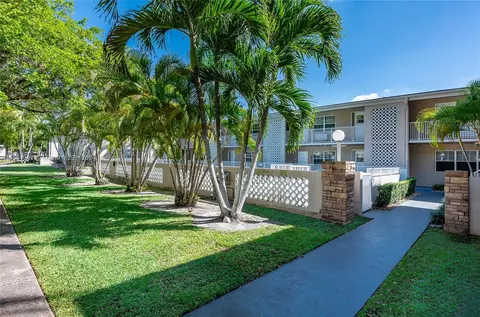 6565 Santona St #B17, Coral Gables, FL 33146