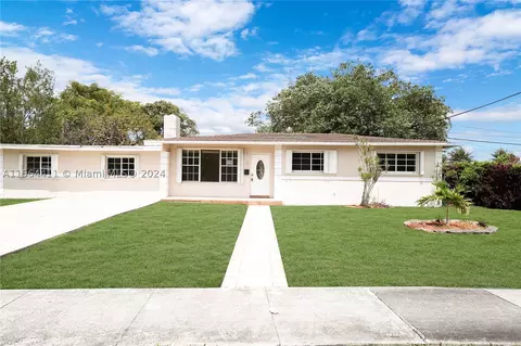5 NE 192nd St, Miami, FL 33179
