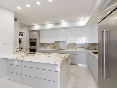 18201 Collins Ave #1102, Sunny Isles Beach, FL 33160