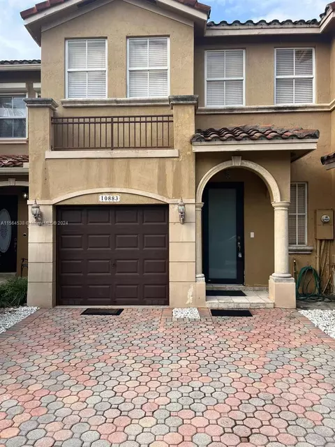 10883 SW 88th Ter #10883, Miami, FL 33176