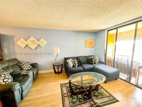 2800 Somerset Dr #306J, Lauderdale Lakes, FL 33311