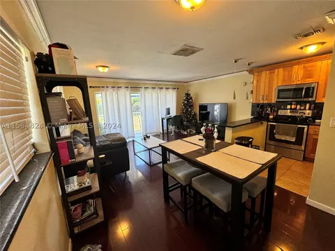 7420 SW 82nd St #D207, Miami, FL 33143