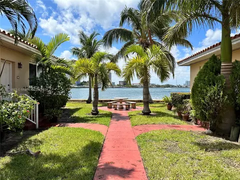 2160 W Bay Dr #1-5, Miami Beach, FL 33141