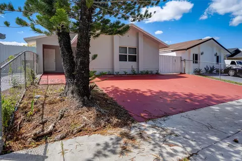 12000 SW 210th Ter, Miami, FL 33177