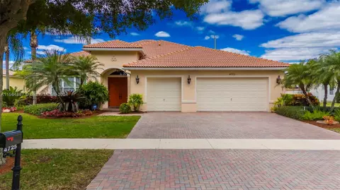 4725 Hibbs Grove Ter, Cooper City, FL 33330