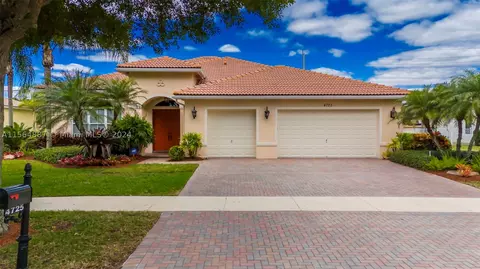 4725 Hibbs Grove Ter, Cooper City, FL 33330