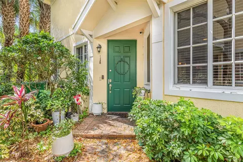 7752 Deercreek Ct #7752, Davie, FL 33328