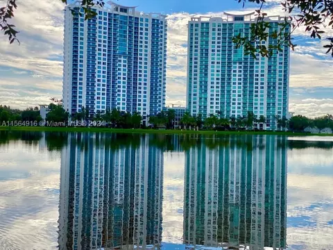 2641 N Flamingo Rd #2605N, Sunrise, FL 33323