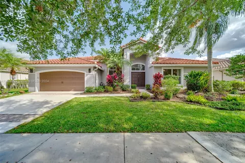 459 Stonemont Dr, Weston, FL 33326