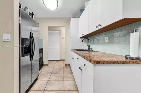 Kitchen - 121 NW 7th Ave, Dania Beach, FL 33004 photo 1 of 5