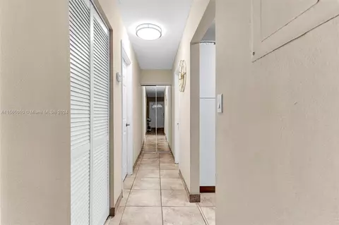 Entry Way - 121 NW 7th Ave, Dania Beach, FL 33004 photo 3 of 3