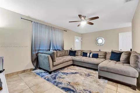 Living - 121 NW 7th Ave, Dania Beach, FL 33004 photo 3 of 3