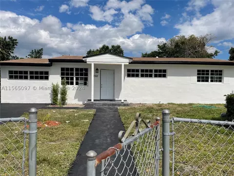 17311 NW 32nd Ct, Miami Gardens, FL 33056