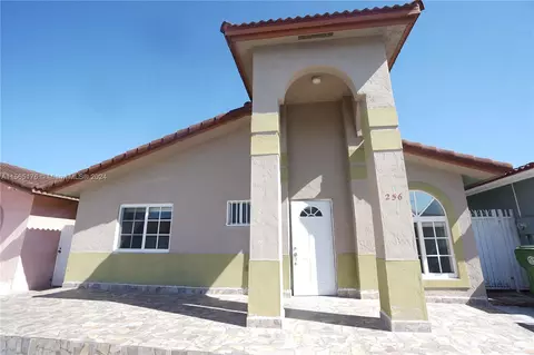7001 W 35th Ave #256, Hialeah, FL 33018