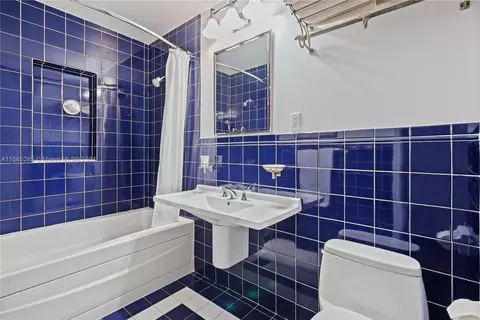 Bath - 1150 Plover Ave, Miami Springs, FL 33166 photo 2 of 2