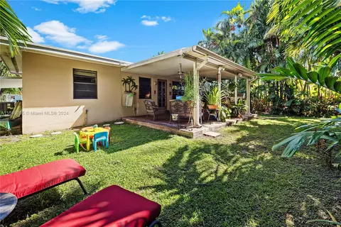 Exterior - 1150 Plover Ave, Miami Springs, FL 33166 photo 3 of 6