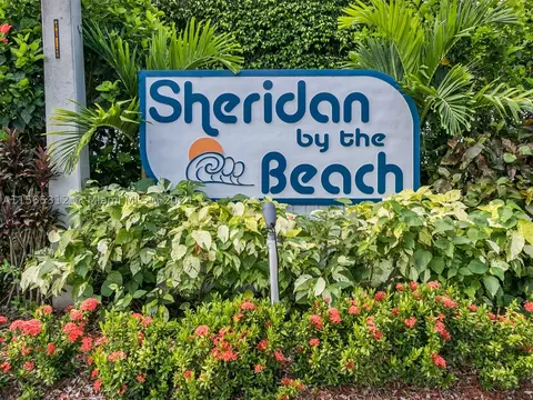 1460 Sheridan St #2D, Hollywood, FL 33020