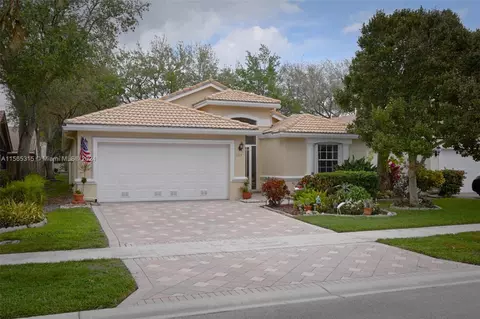 7317 Lugano Dr, Boynton Beach, FL 33437