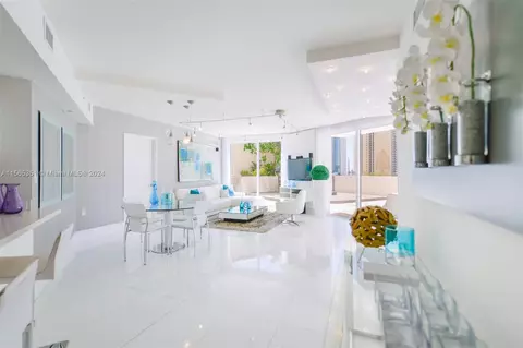 200 Sunny Isles Blvd #506, Sunny Isles Beach, FL 33160