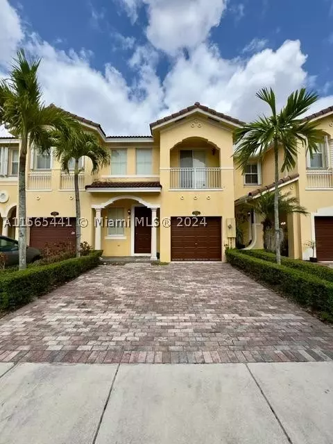 15049 SW 9th Way #15049, Miami, FL 33194