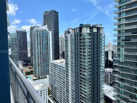 60 SW 13th St #3014, Miami, FL 33130