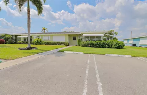 340 High Point Ct #D, Boynton Beach, FL 33435