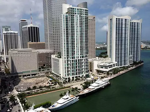 475 Brickell Ave #2415, Miami, FL 33131