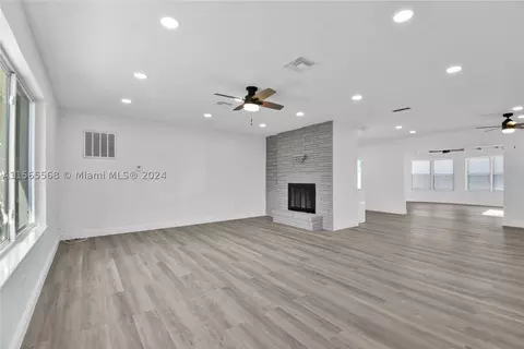 3351 SW 20th St, Fort Lauderdale, FL 33312
