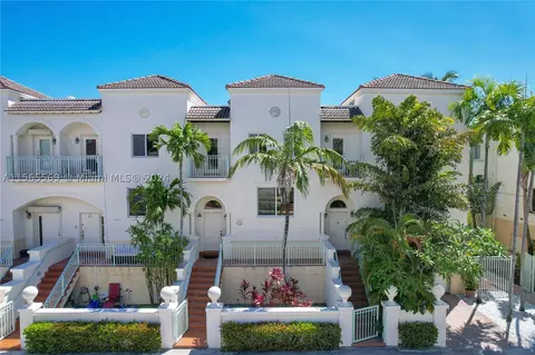 10067 Bay Harbor Ter, Bay Harbor Islands, FL 33154
