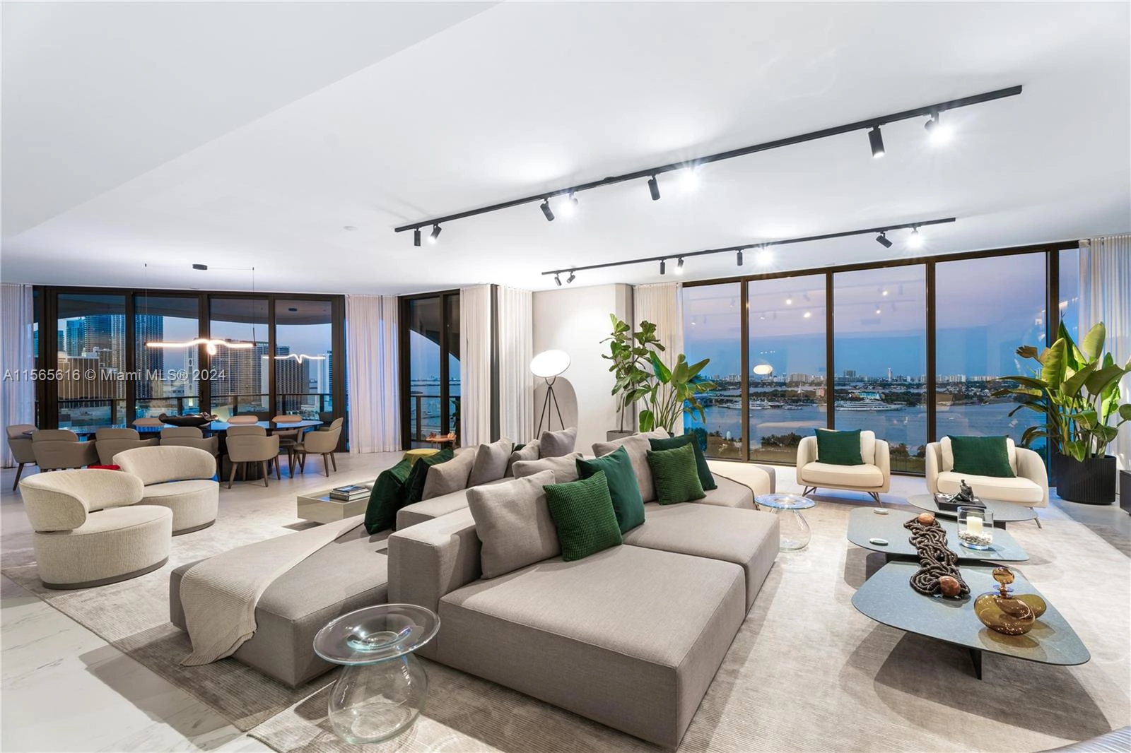 1000 Biscayne Blvd Unit 1902  