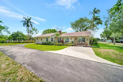 5000 SW 88th Ter, Cooper City, FL 33328