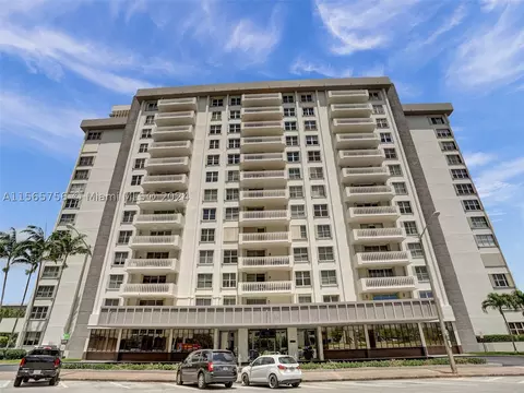 625 Biltmore Way #601, Coral Gables, FL 33134