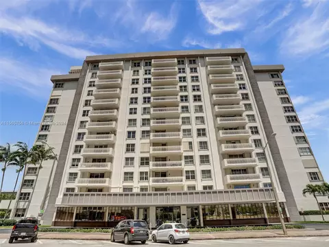 625 Biltmore Way #601, Coral Gables, FL 33134