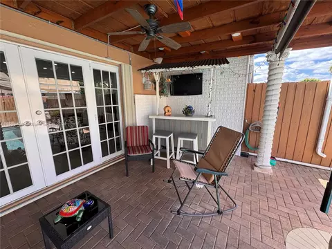 Exterior - 6950 W 2nd Ct, Hialeah, FL 33014 photo 6 of 6