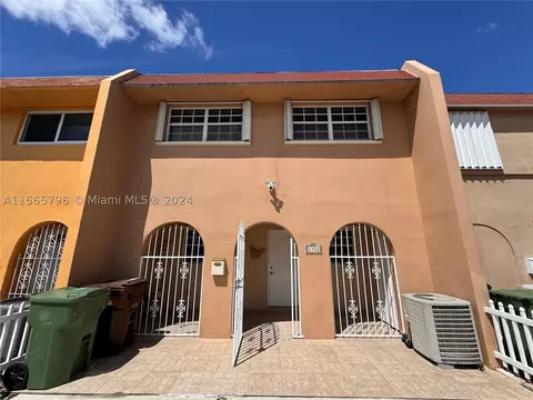 6950 W 2nd Ct, Hialeah, FL 33014 photo 1