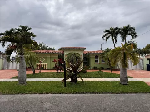 1720 SW 92nd Ct, Miami, FL 33165