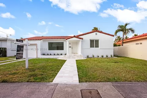 1465 Daytonia Rd, Miami Beach, FL 33141