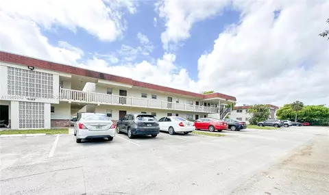 4165 SW 67th Ave #210B, Davie, FL 33314