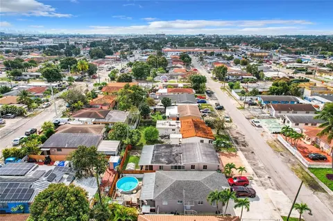 View/Area - 4351 E 8th Ln, Hialeah, FL 33013 photo 4 of 6