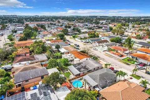 View/Area - 4351 E 8th Ln, Hialeah, FL 33013 photo 3 of 6